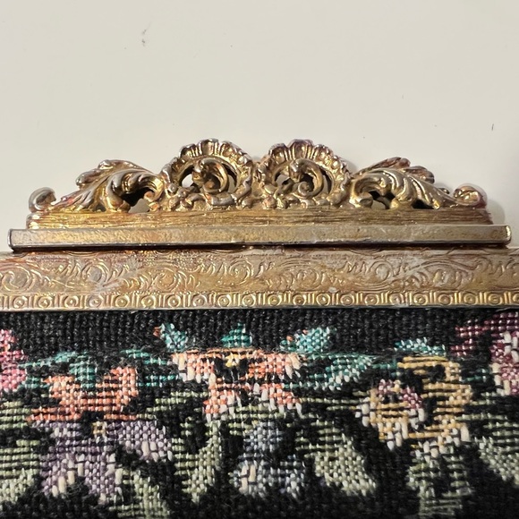 Antique Victorian tapestry needlepoint purse - Picture 8 of 8